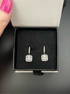 NWT Cate & Chloe 18k White Gold Plated Drop Dangle Earrings appro 8mm